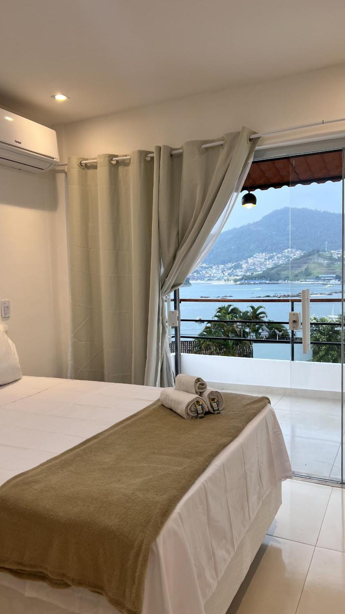 Apartamentos Com Vista Para O Mar - Mirante Do Marinas 安格拉杜斯雷斯 外观 照片