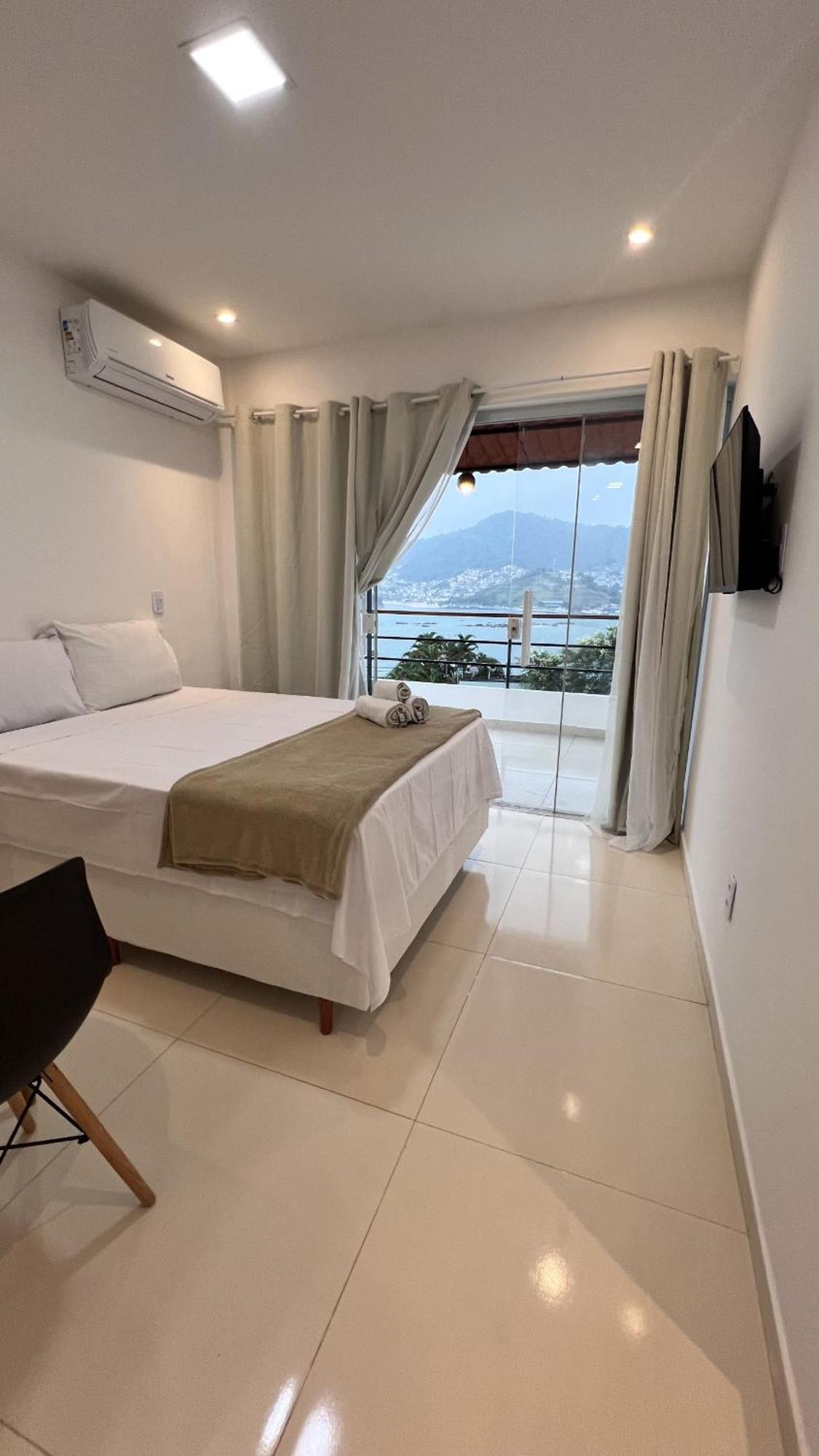Apartamentos Com Vista Para O Mar - Mirante Do Marinas 安格拉杜斯雷斯 外观 照片