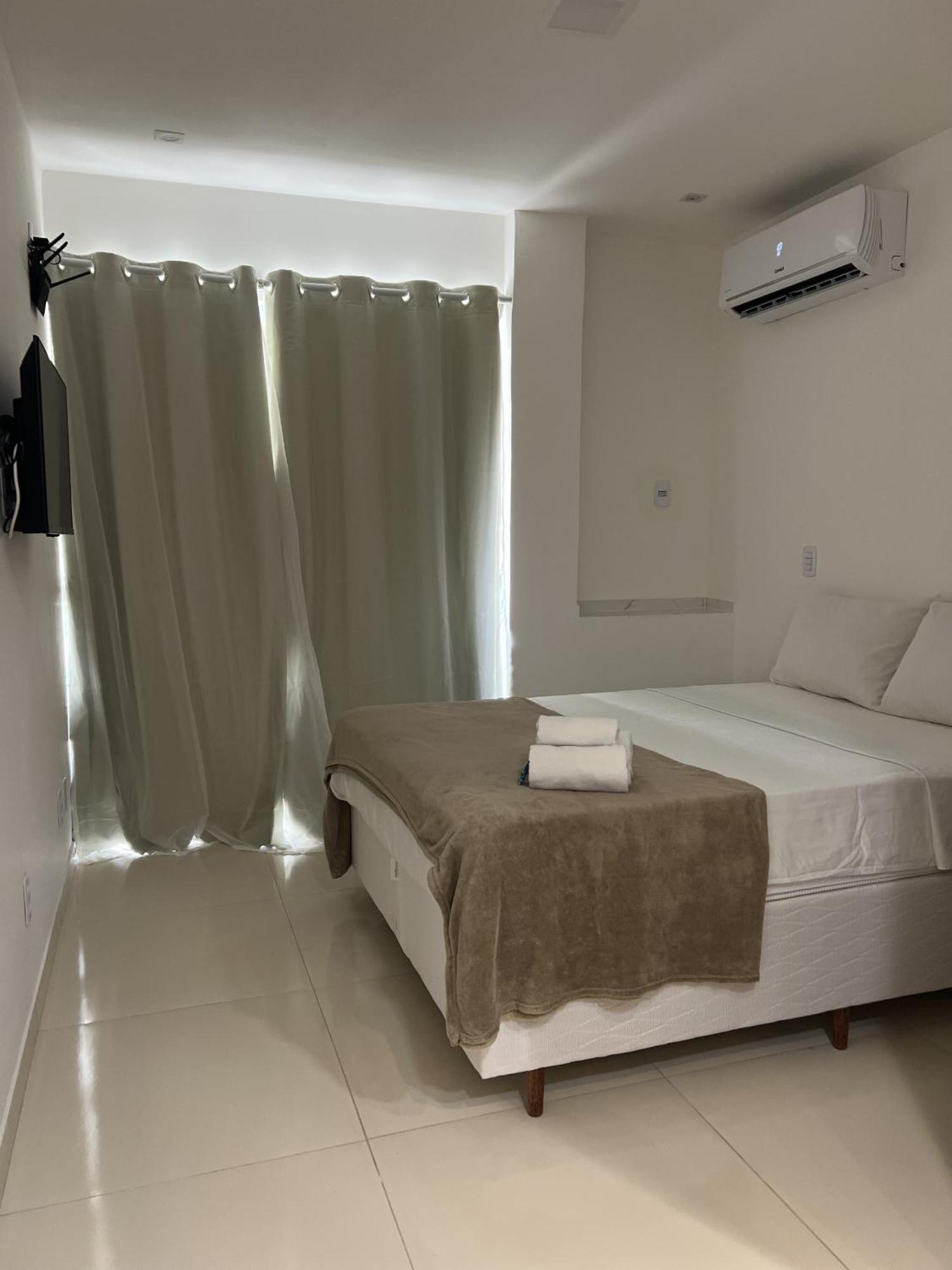 Apartamentos Com Vista Para O Mar - Mirante Do Marinas 安格拉杜斯雷斯 外观 照片