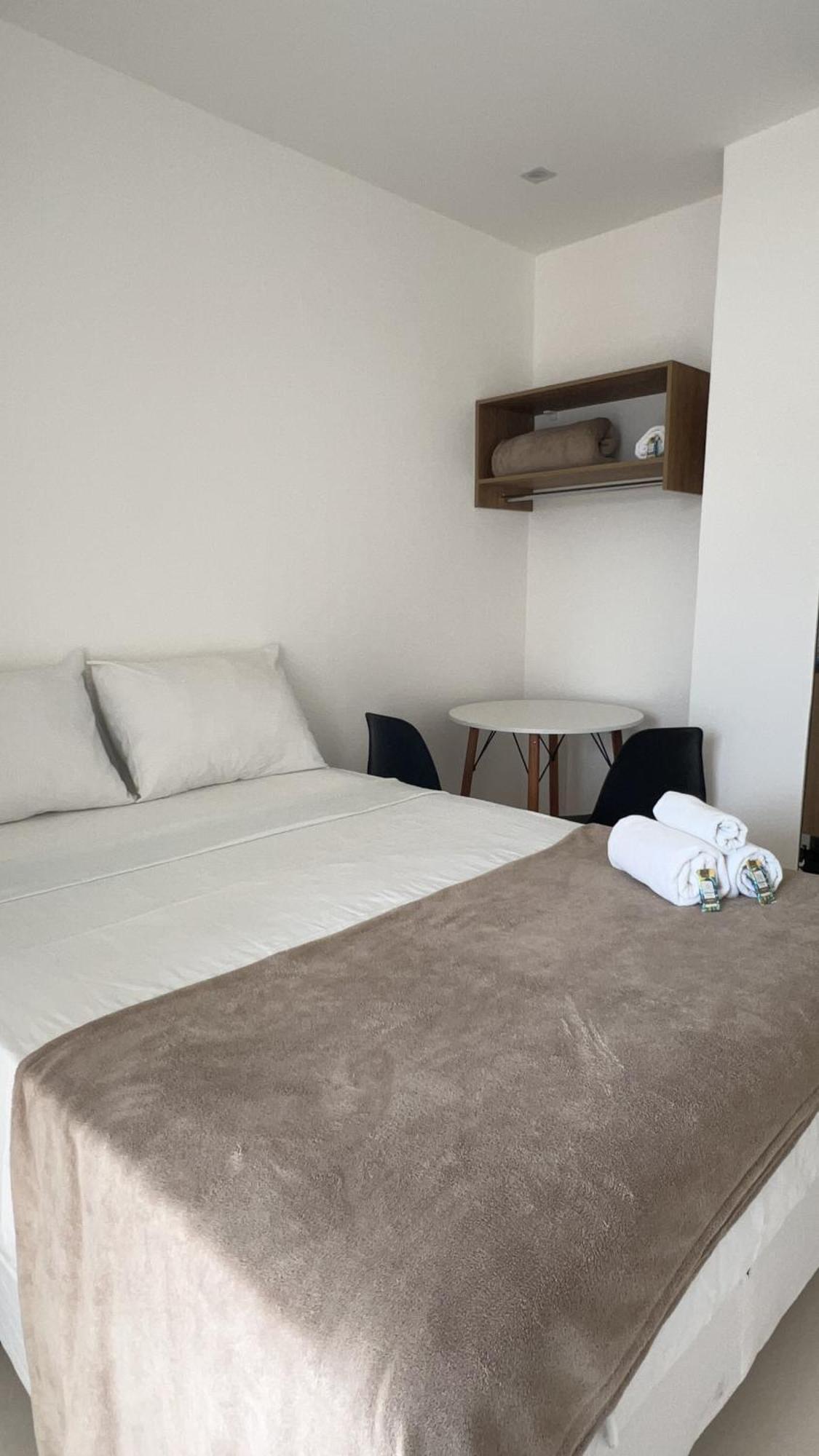 Apartamentos Com Vista Para O Mar - Mirante Do Marinas 安格拉杜斯雷斯 外观 照片