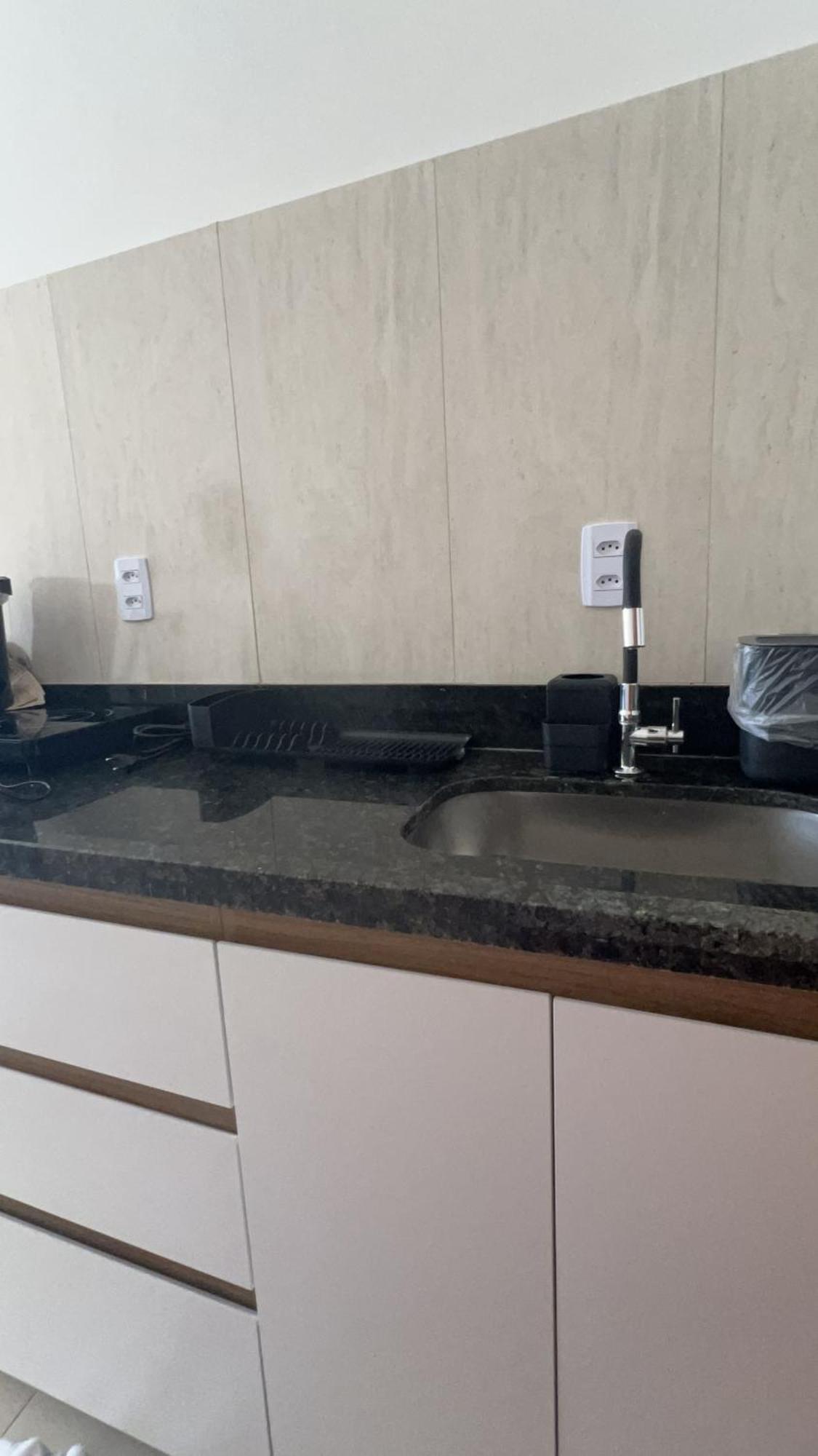 Apartamentos Com Vista Para O Mar - Mirante Do Marinas 安格拉杜斯雷斯 外观 照片