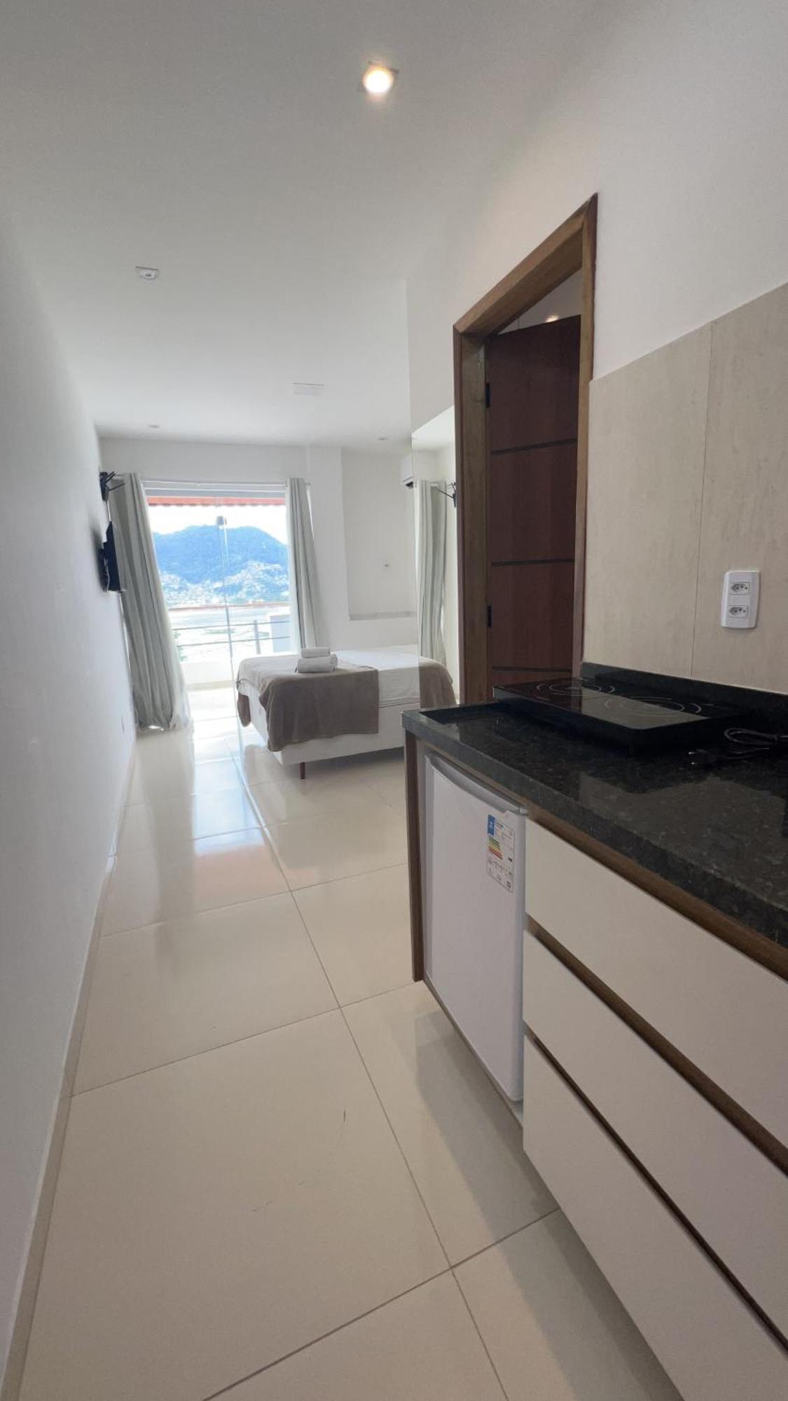 Apartamentos Com Vista Para O Mar - Mirante Do Marinas 安格拉杜斯雷斯 外观 照片