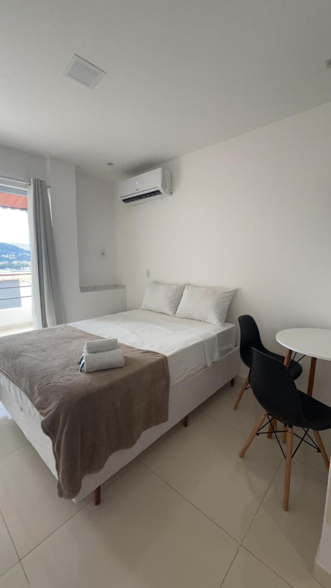 Apartamentos Com Vista Para O Mar - Mirante Do Marinas 安格拉杜斯雷斯 外观 照片