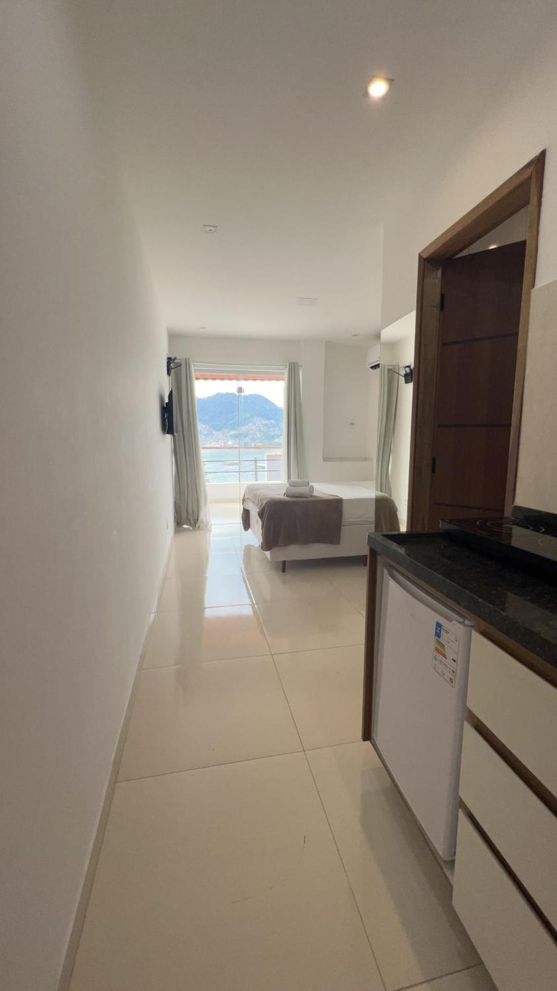 Apartamentos Com Vista Para O Mar - Mirante Do Marinas 安格拉杜斯雷斯 外观 照片