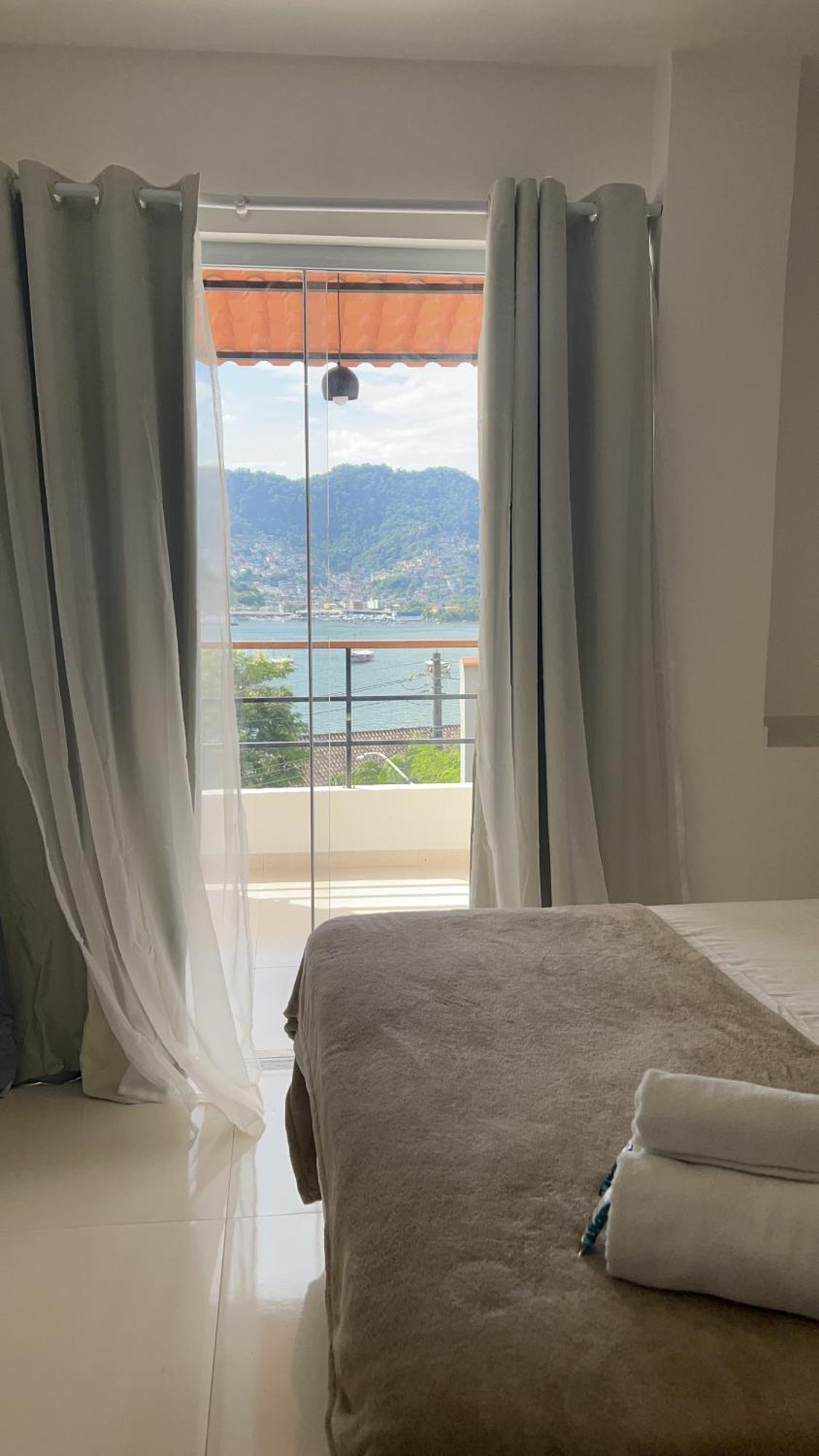 Apartamentos Com Vista Para O Mar - Mirante Do Marinas 安格拉杜斯雷斯 外观 照片